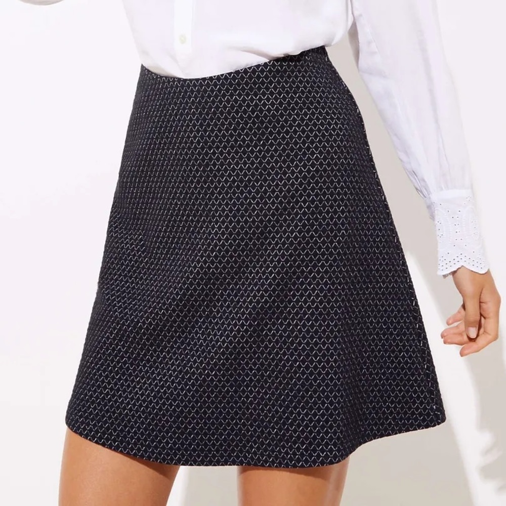 Ann Taylor Loft Diamond Pull On Flippy Skirt - NWT - Size XS